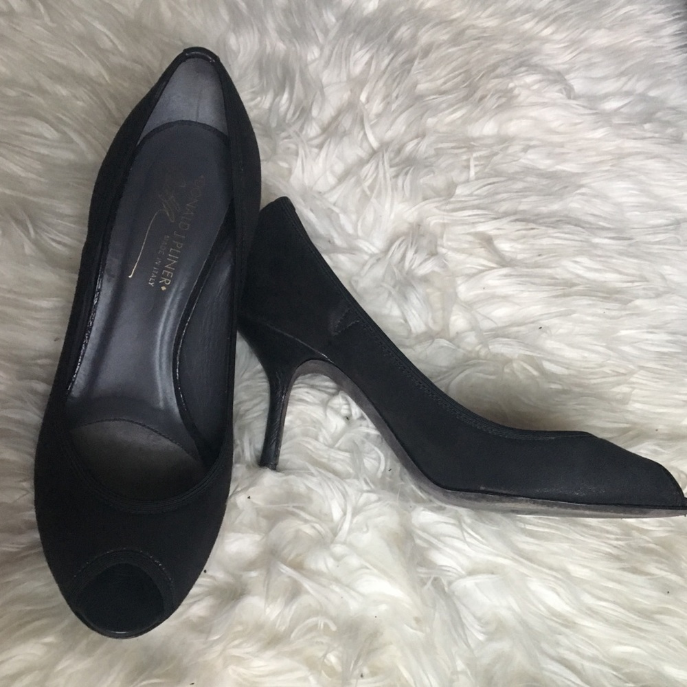 1.5” peep toe heel